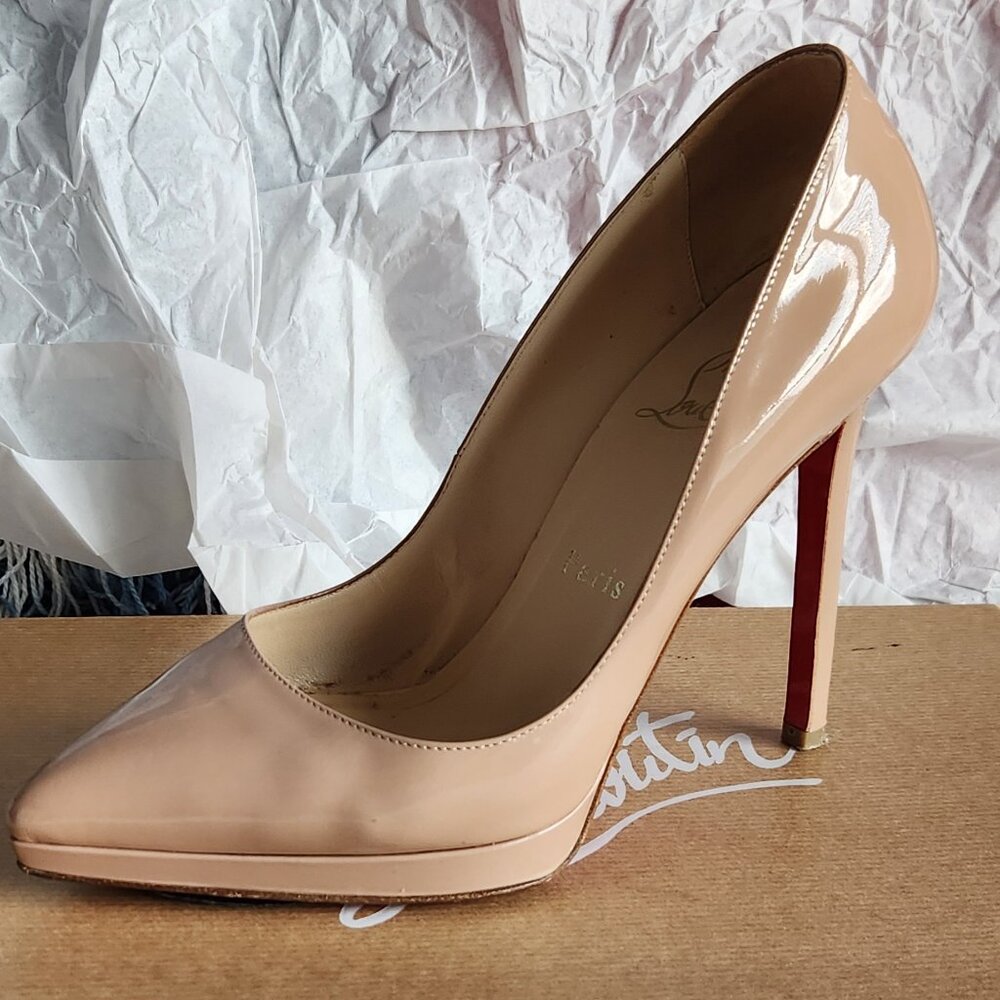 Christian Louboutin Patent Nude (fair skin nude) size 37 - Picture 13 of 14